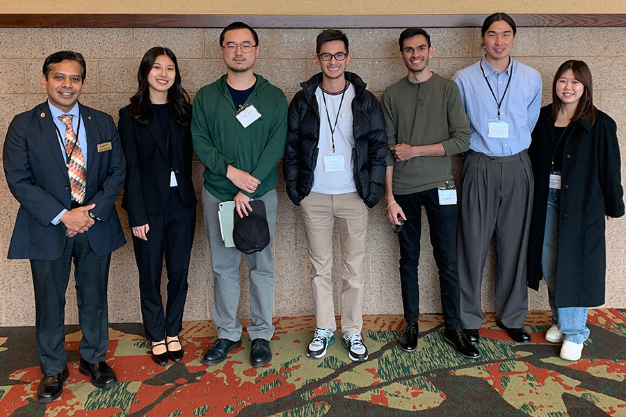Photo of UW-Superior students who took part in Wisconsin Economic Association conference