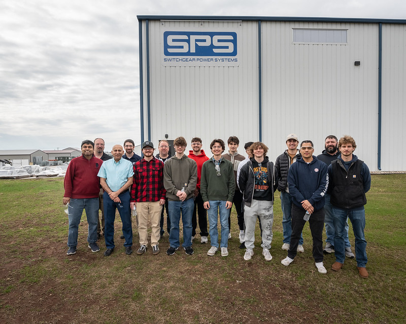 Photo of UW-Oshkosh students partnering with Switchgear Power Systems (SPS), headquartered in Winneconne, WI