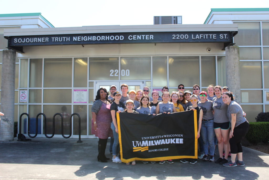 UW-Milwaukee Honors College students give back with service trip to New Orleans