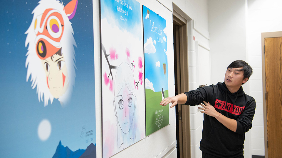UW Oshkosh art students, faculty show ability to adapt in
