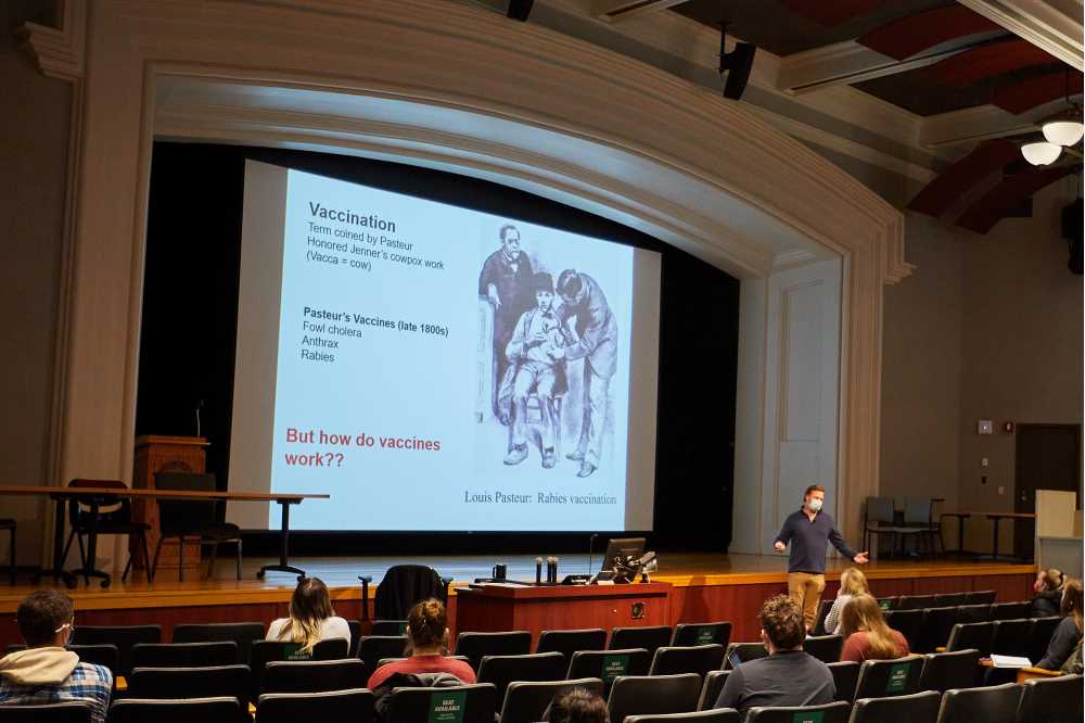 Photo of Peter Wilker, associate professor of microbiology, lecturing during an immunology class at UW-La Crosse.