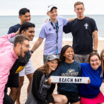 Photo of a visit to Bradford Beach, one of dozens of events during Fall Welcome where students could have fun and meet other students as they returned to the campus, many for the first time since the pandemic struck. (UWM Photo/Elora Hennessey)