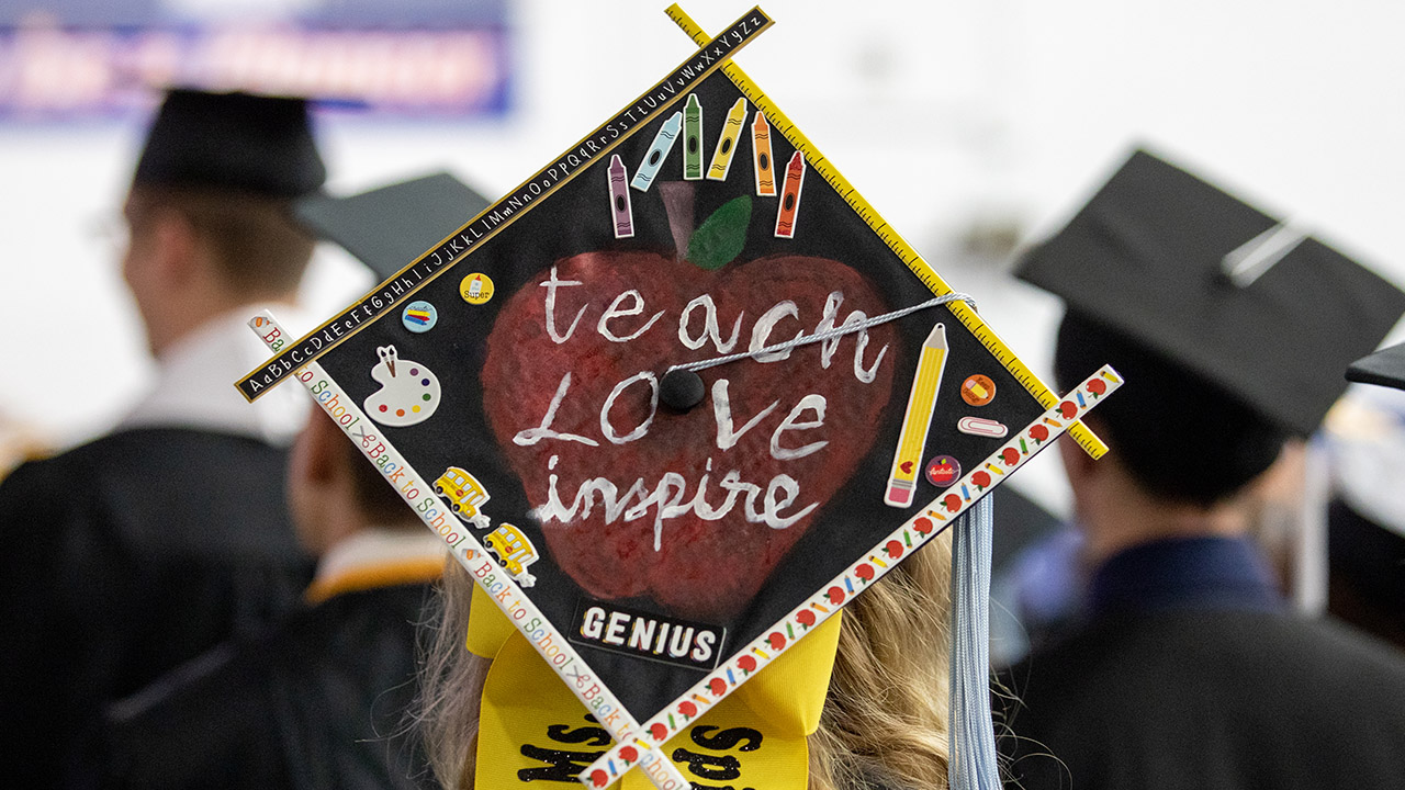 Photo of UW-Platteville graduation cap