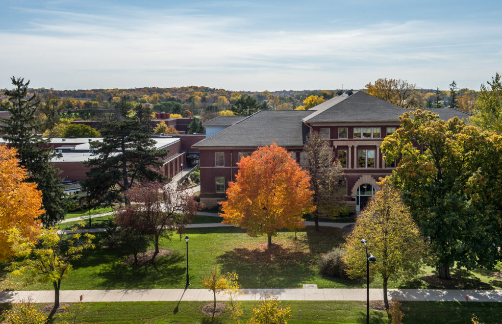 Photo of UW-River Falls campus in autumn