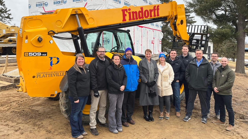Photo of Findorff’s equipment donation to UW-Platteville's Construction Lab