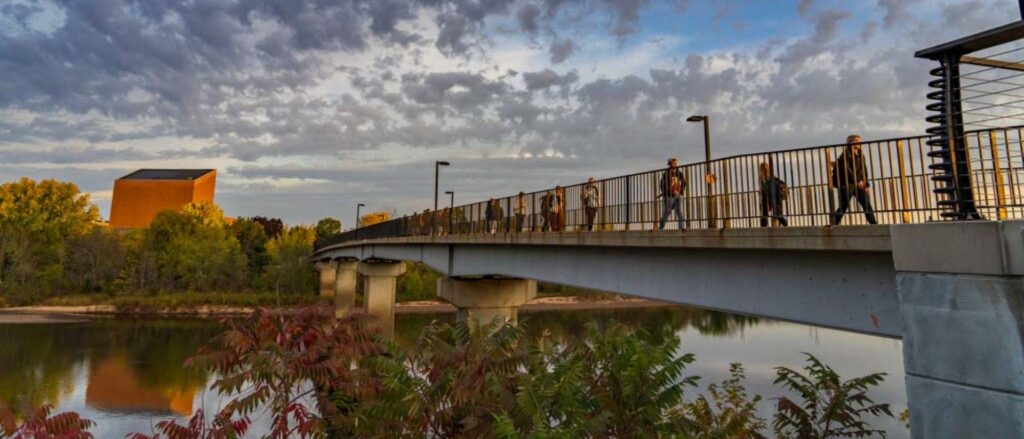 Photo of UW-Eau Claire campus in fall