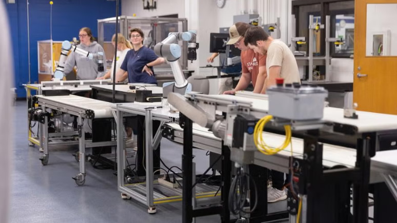 Photo of UW-Stout's Industrial Robotics & Machine Vision Lab, part of the Robert F. Cervenka School of Engineering; the lab is one of the campus labs that will benefit from the WEDC investment.