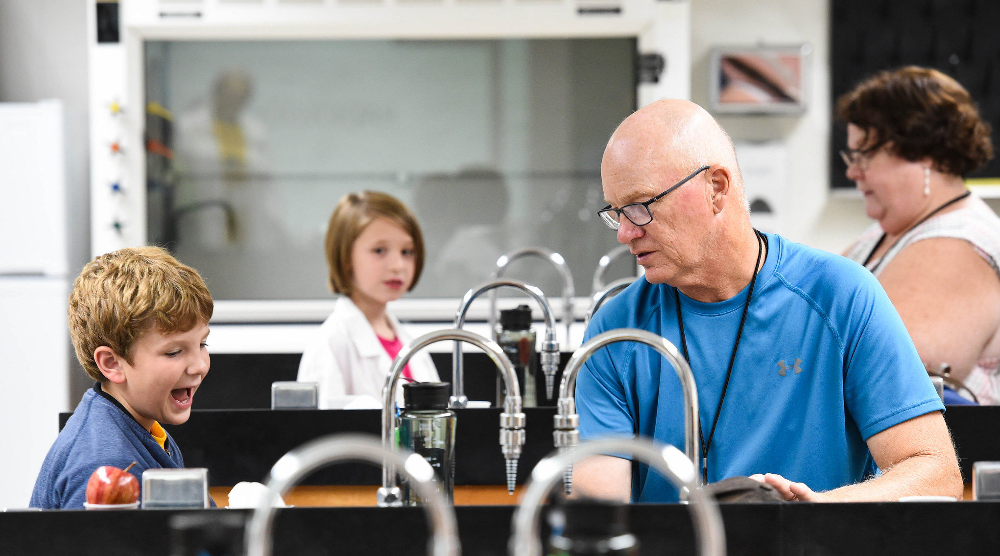 Alumni share the delights of UW-Oshkosh with their grandkids