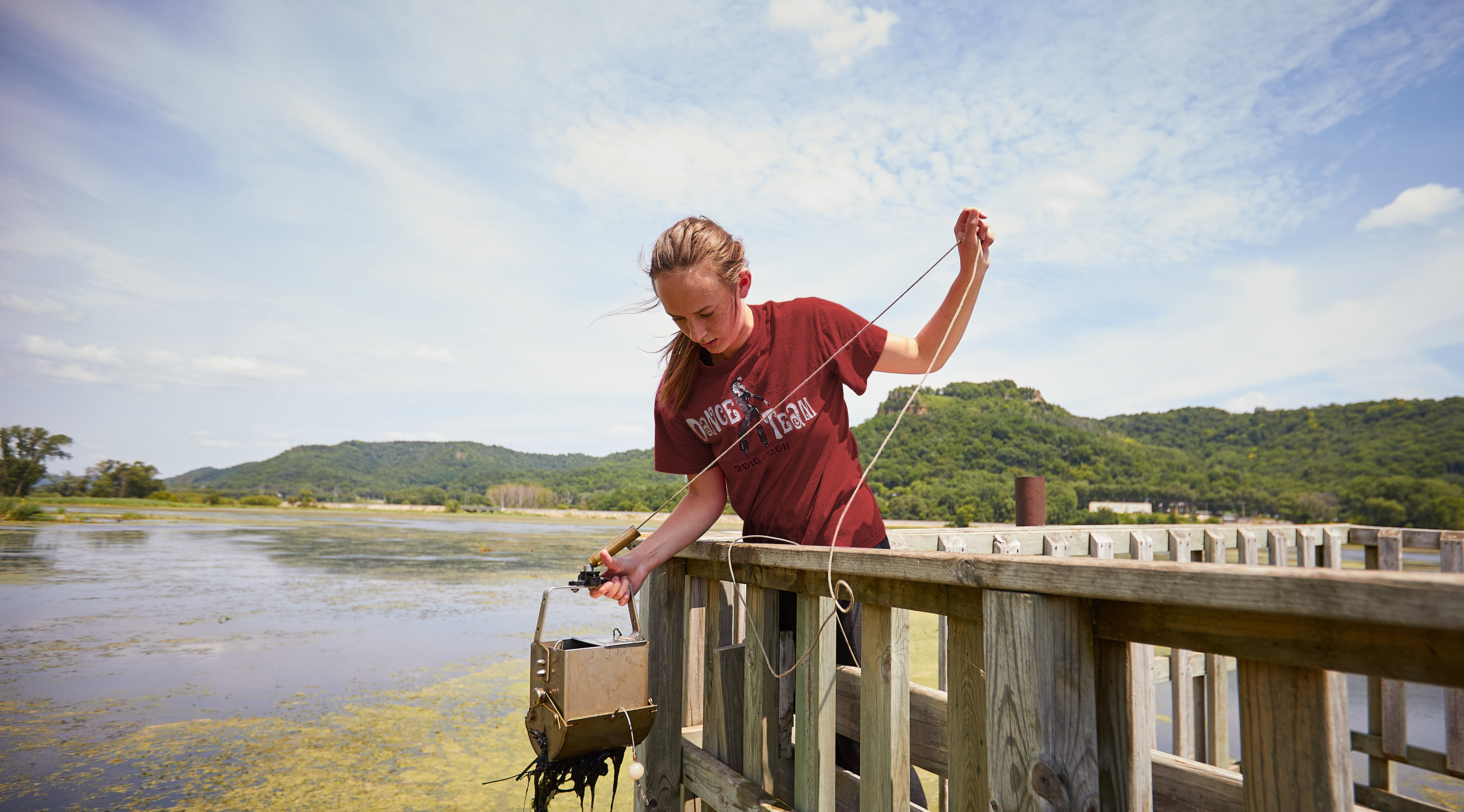 UW-La Crosse researchers study marsh ecosystem in oil spill scenario