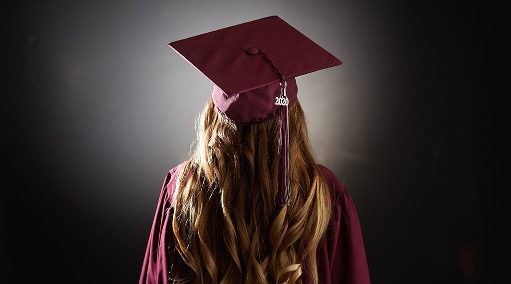 UW-La Crosse ‘Couch Commencement’