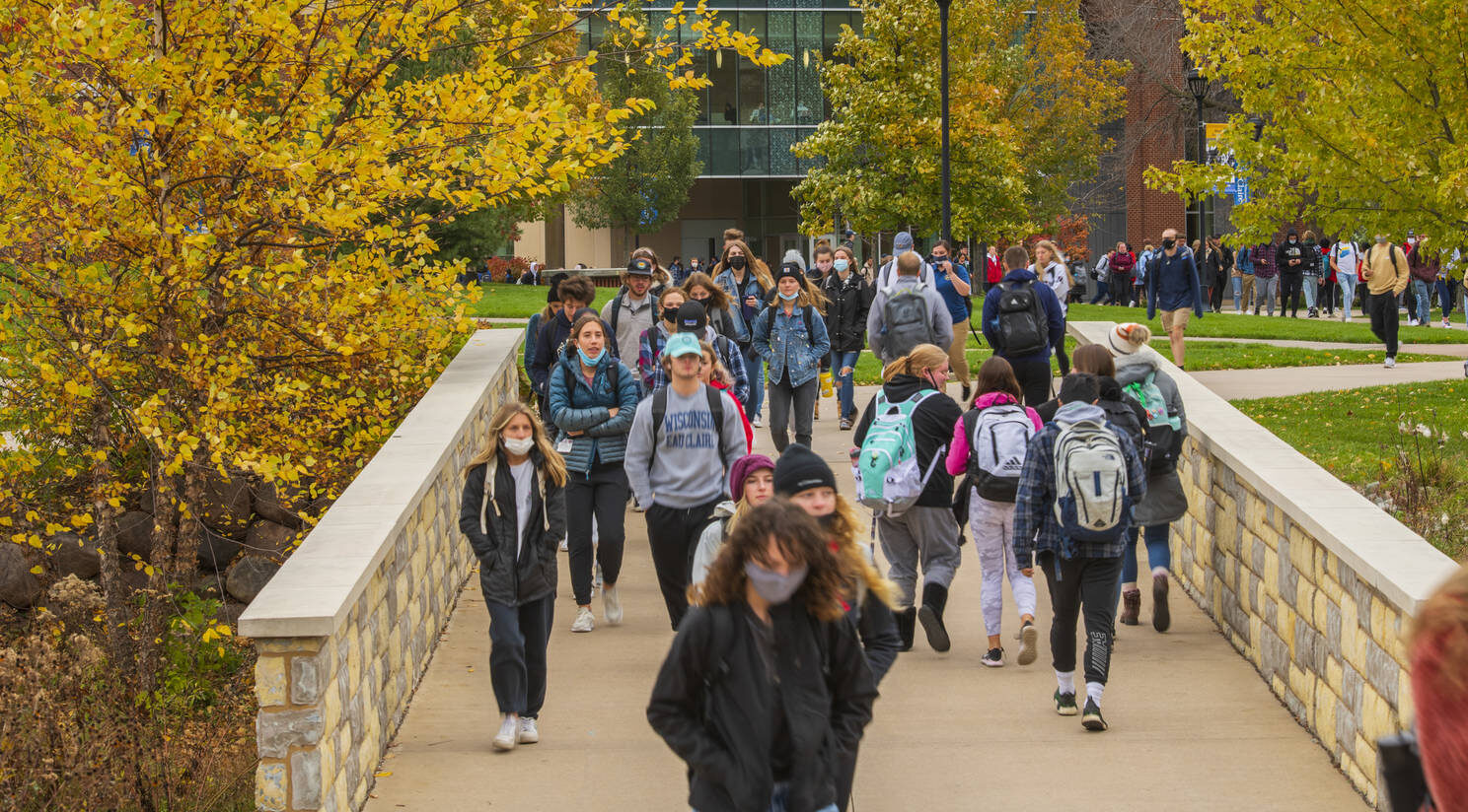 Blugolds’ app project wins statewide business competition