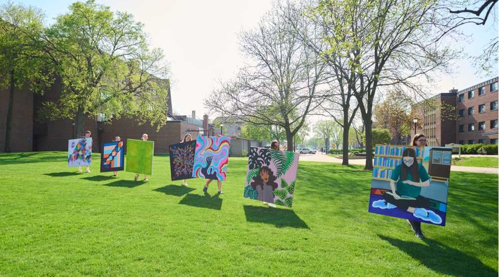 Murphy masterpieces: Special program hangs artwork in UW-La Crosse Murphy Library