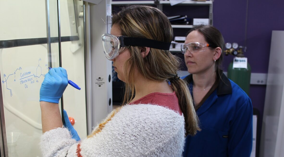 UW-Stevens Point awarded grant to help low-income science students succeed