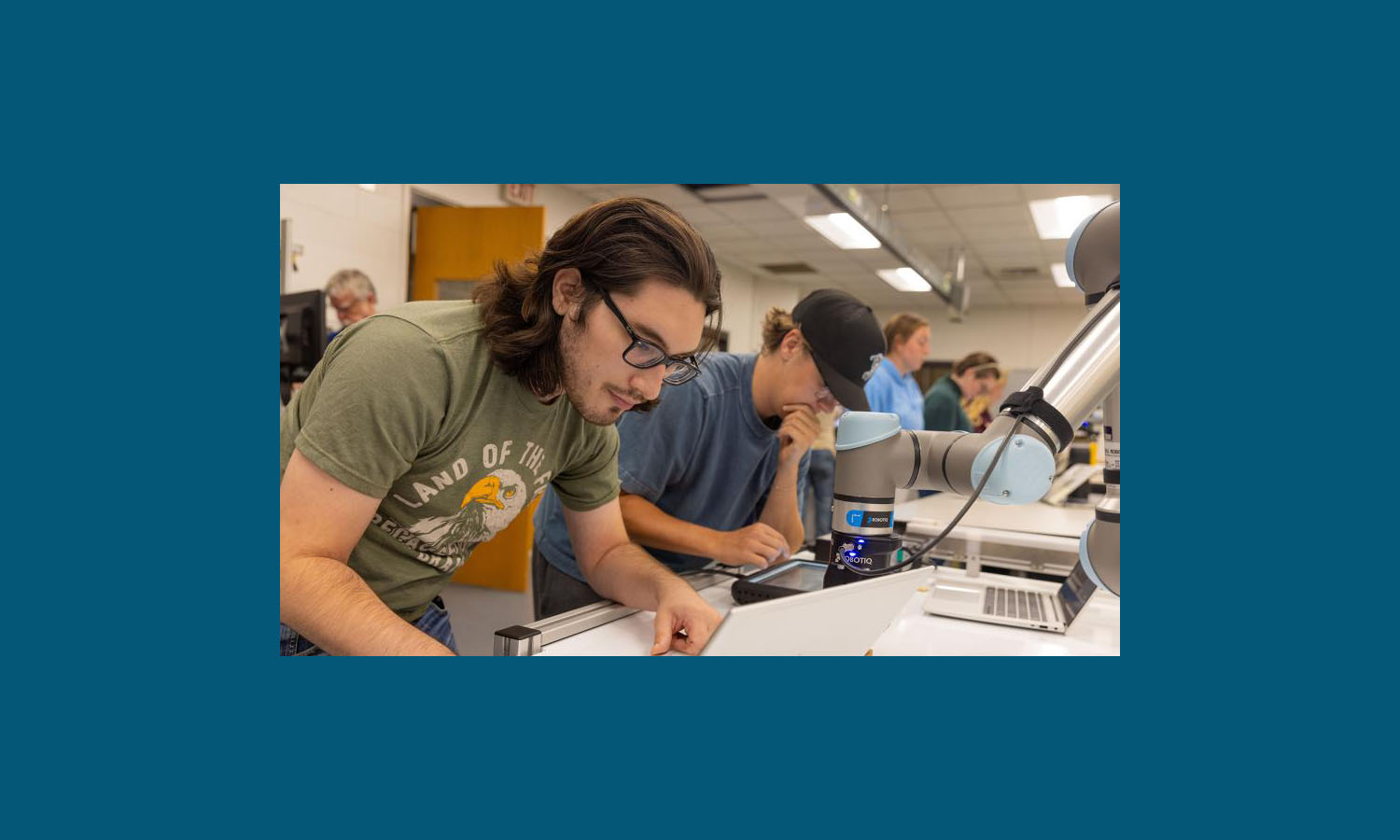 Photo of UW-Stout studens