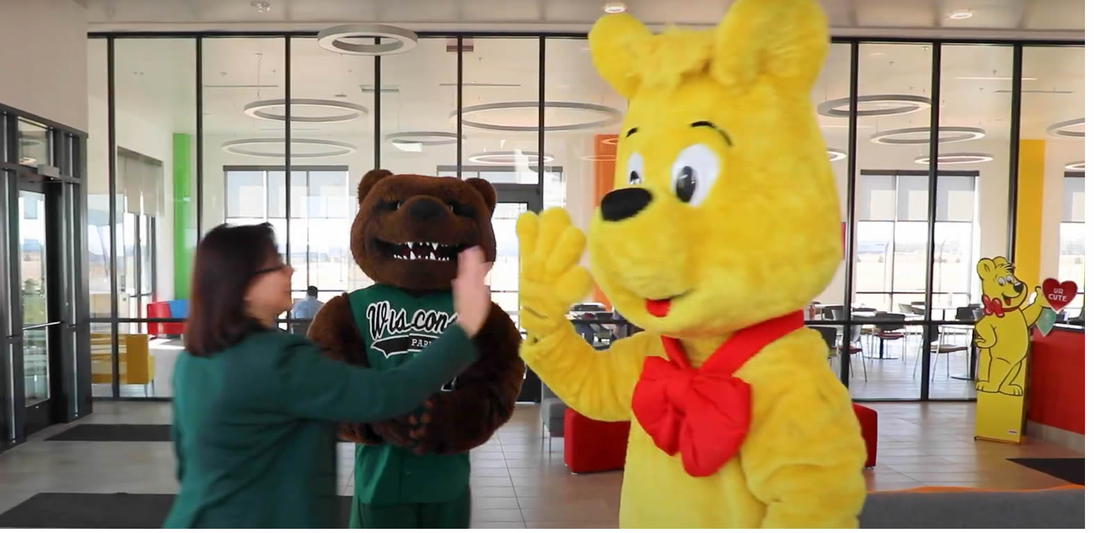 UW-Parkside connects with community, businesses during Mascots on Main initiative