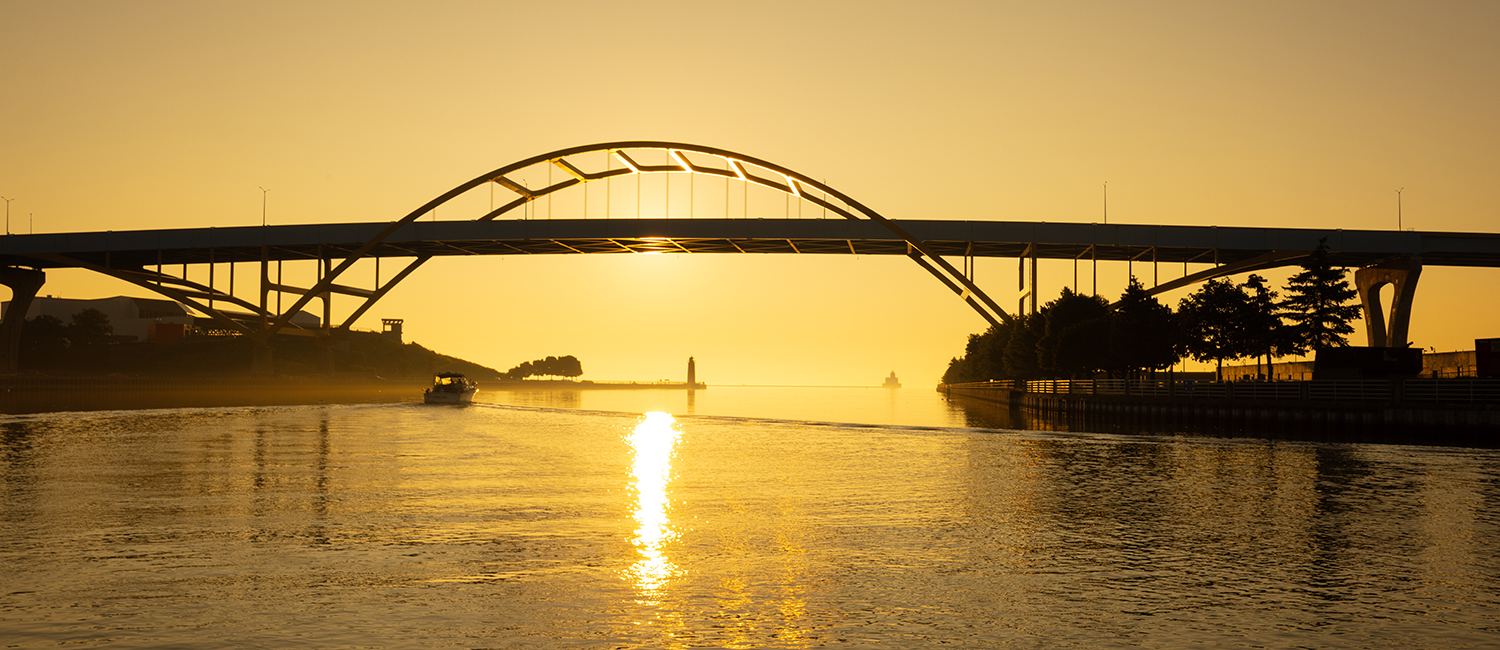 Photo of Hoan Bridge in downtown Milwaukee, Wisconsin