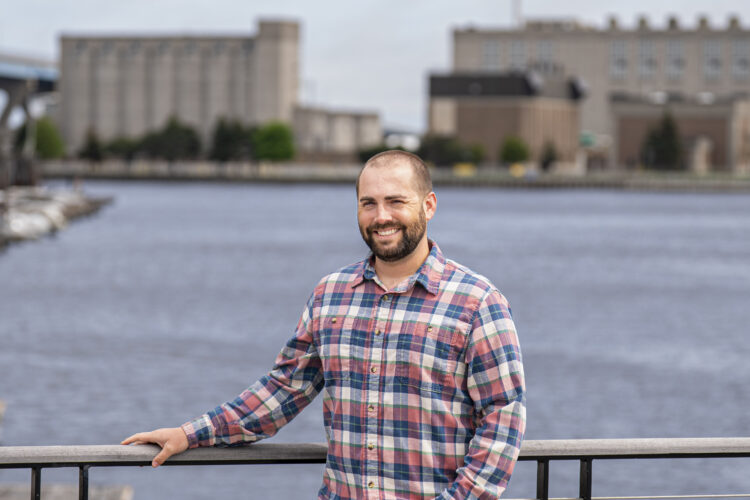 UW-Milwaukee freshwater sciences alum works to clean up Milwaukee’s waterways