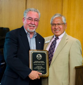 Alfonso Gutierrez and Regent José Vásquez