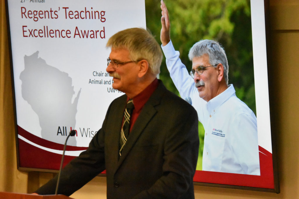 Photo of Gary Onan, Chair and Professor of Animal and Food Science at UW-River Falls, making acceptance remarks after receiving the 2019 Teaching Excellence Award from the UW System Board of Regents on April 5, 2019.