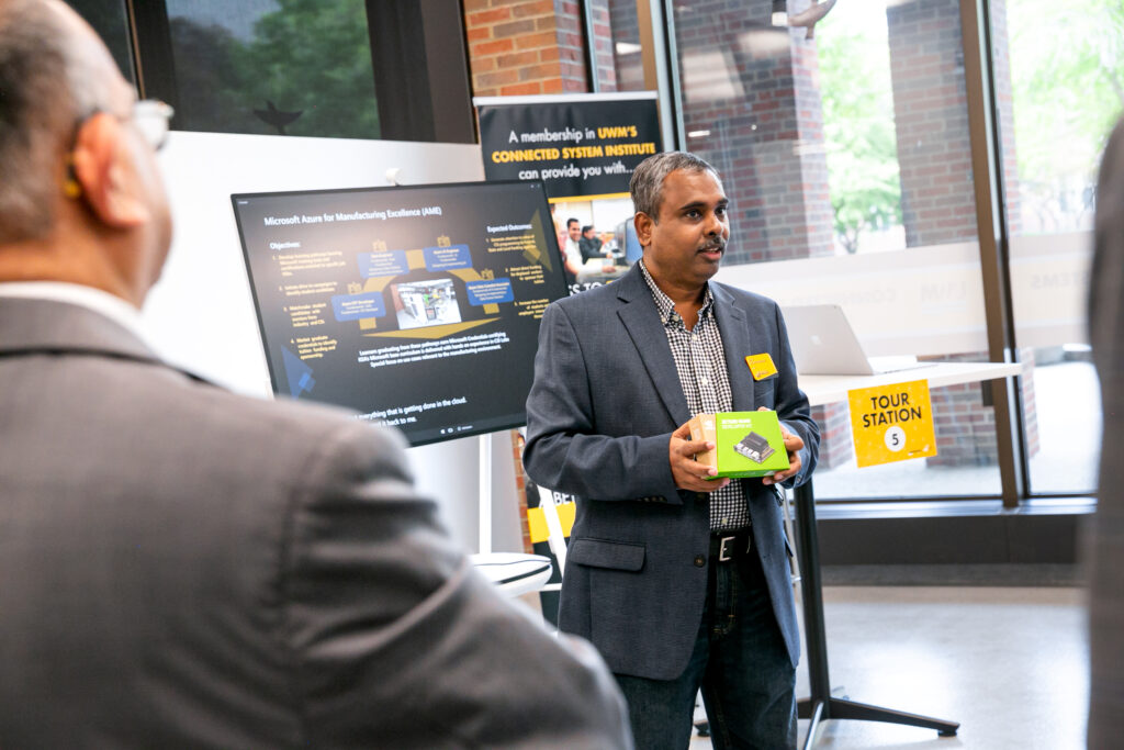 Photo of presenter at Connected Systems Institute tour, UW-Milwaukee, June 3, 2021