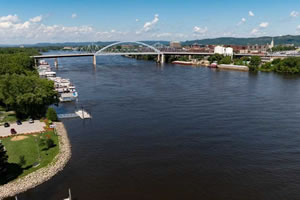 Photo of La Crosse bridge