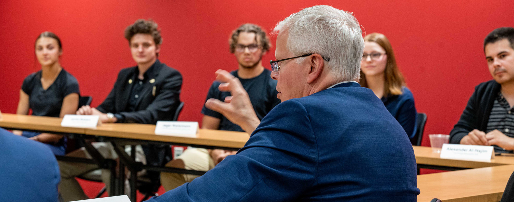 Universities of Wisconsin President Jay Rothman meeting with students.